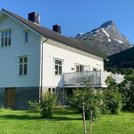 Villa Bakken, Feriebolig Volda Exterior foto